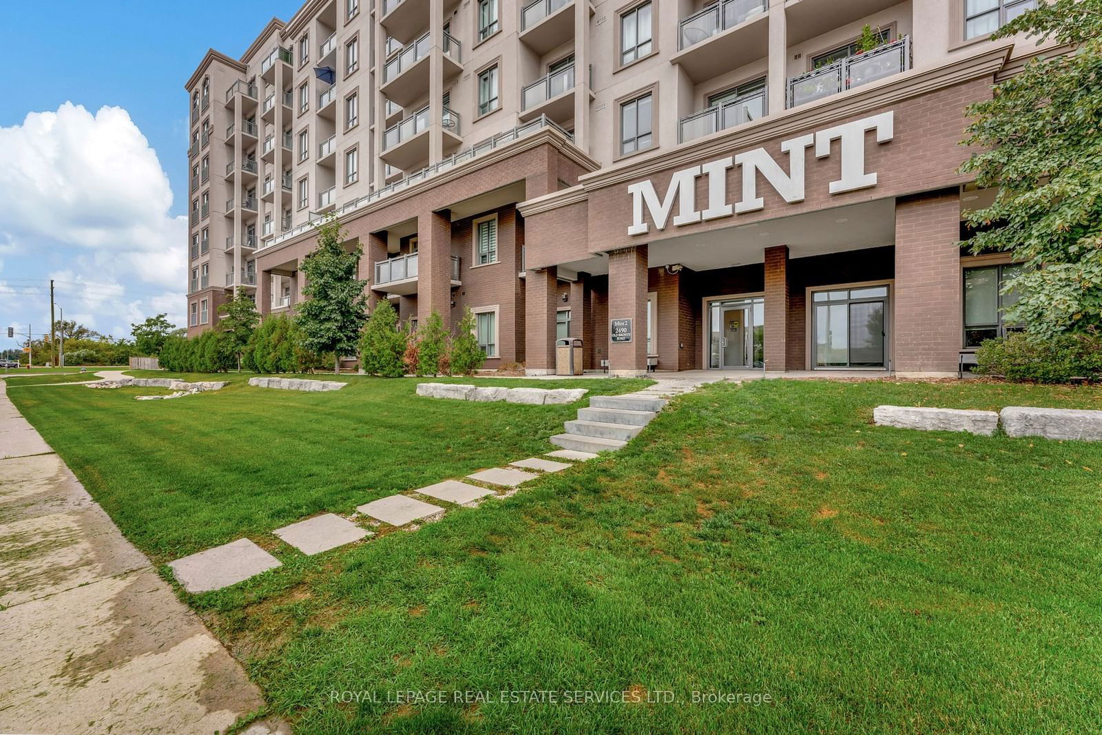 2490 Old Bronte Rd, unit 628 for sale