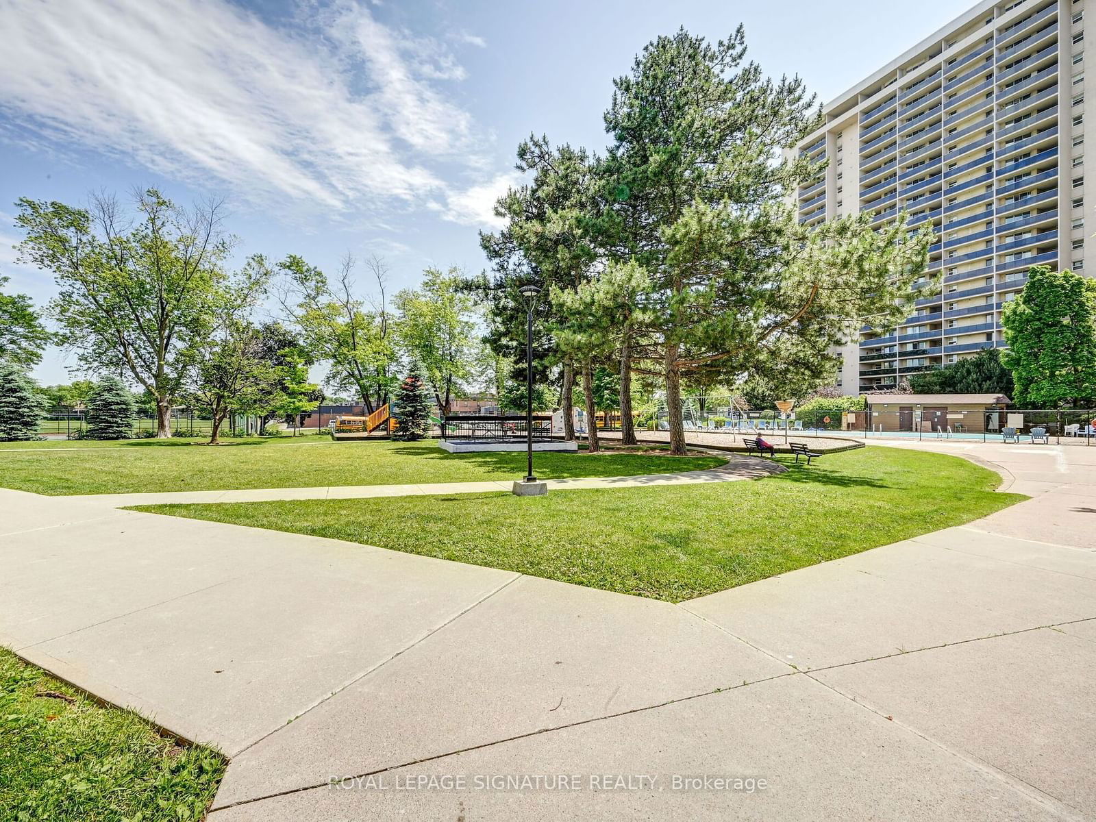 Millgate Manor Condos, Etobicoke, Toronto