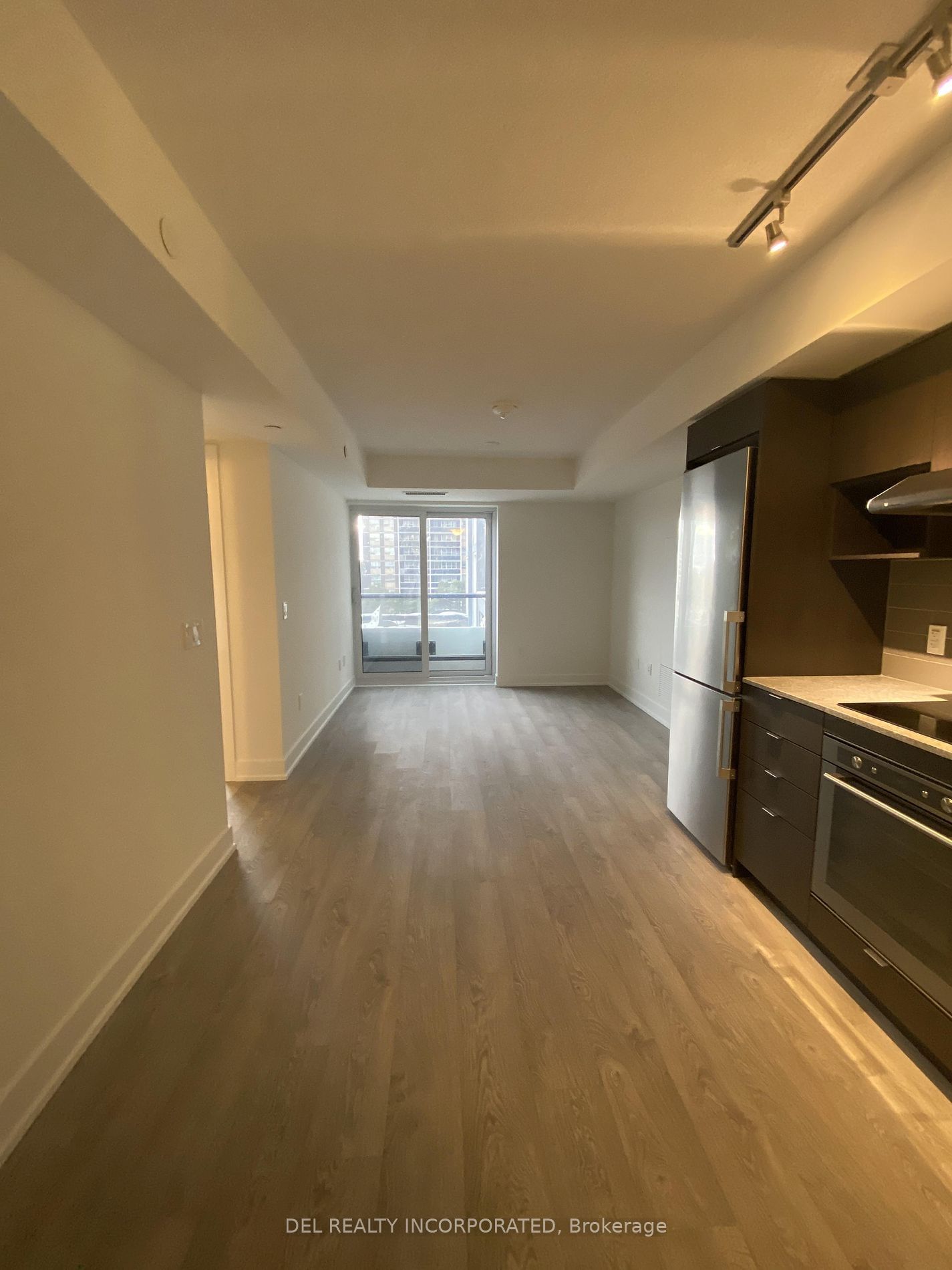 7 Mabelle Ave, unit 1210 for rent