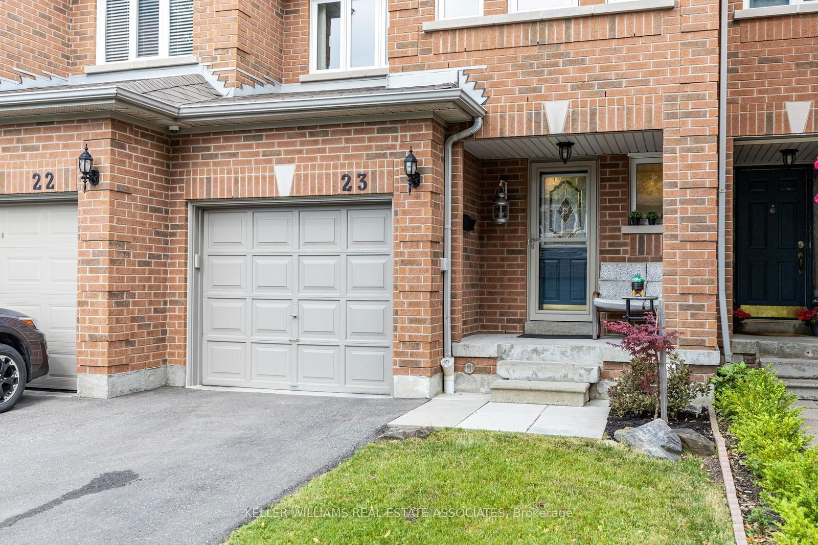 5230 Glen Erin Drive Townhomes, Mississauga, Toronto