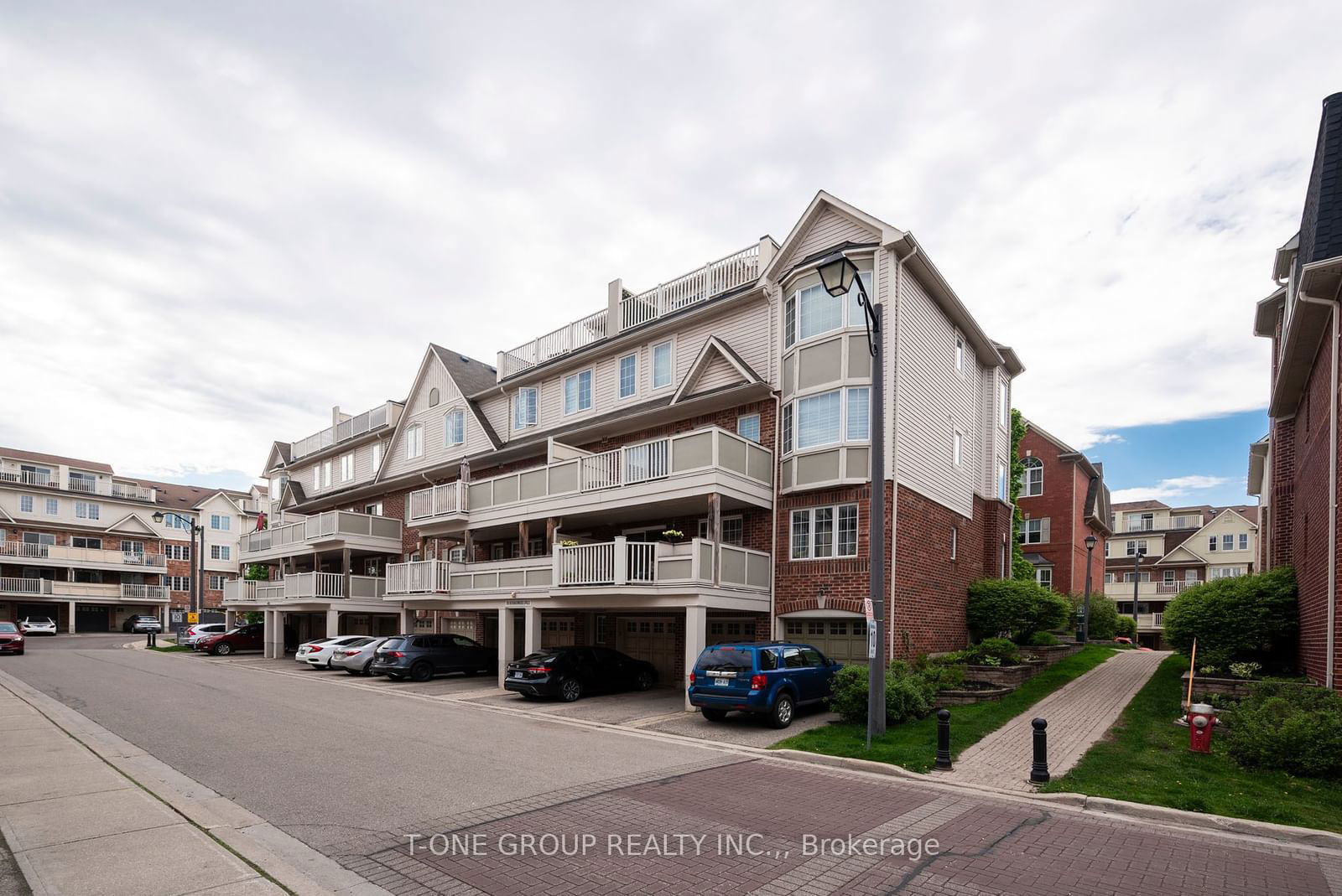 601 Shoreline Dr Townhomes, Mississauga, Toronto