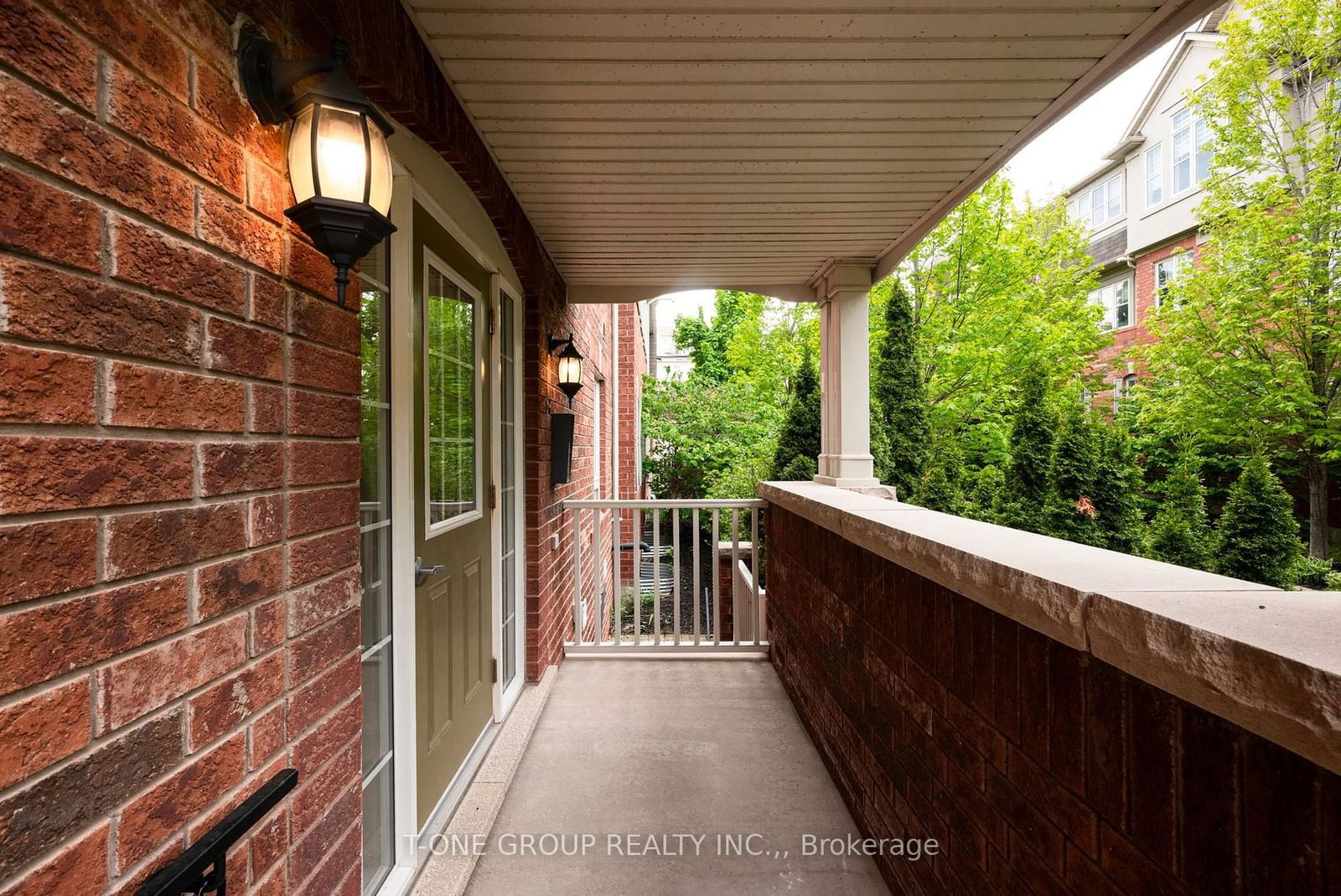 601 Shoreline Dr Townhomes, Mississauga, Toronto