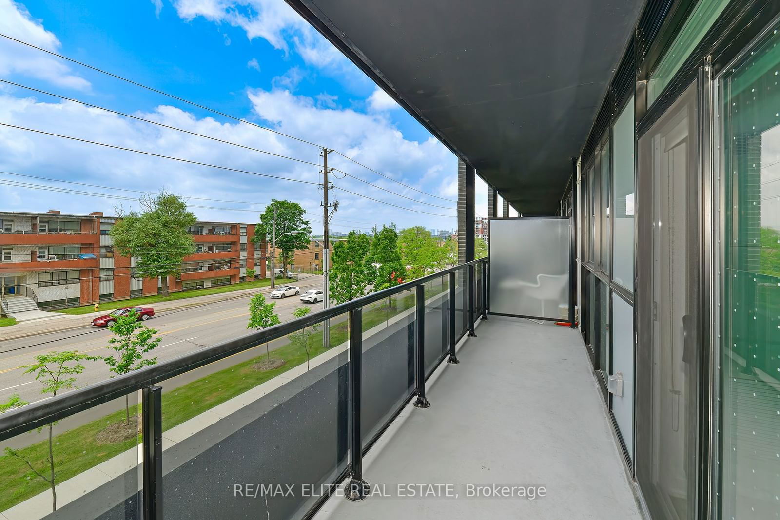 50 George Butchart Dr, unit 209 for sale