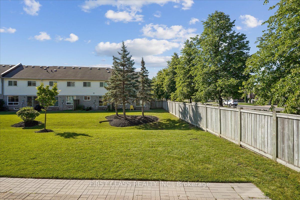 First Place Townhomes, Mississauga, Toronto