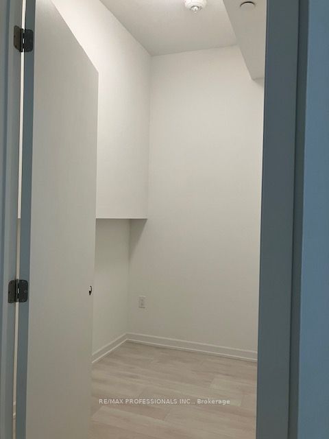 1285 Dupont St, unit 609 for rent