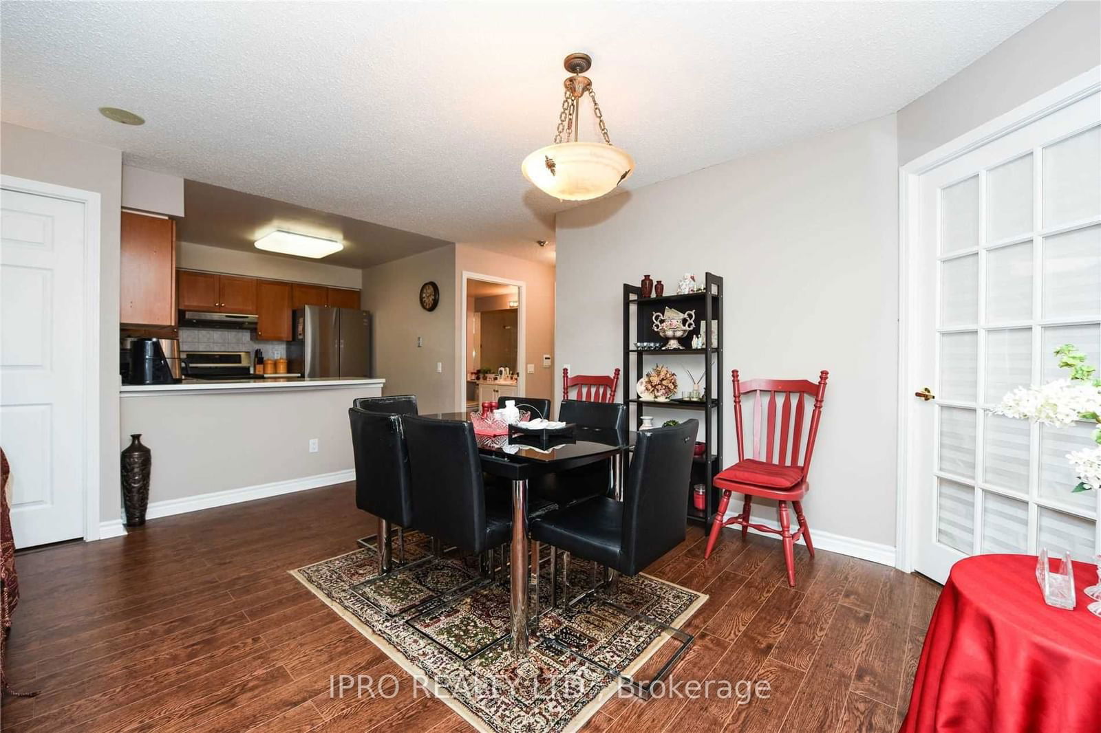 35 Kingsbridge Garden Circ, unit 1406 for rent