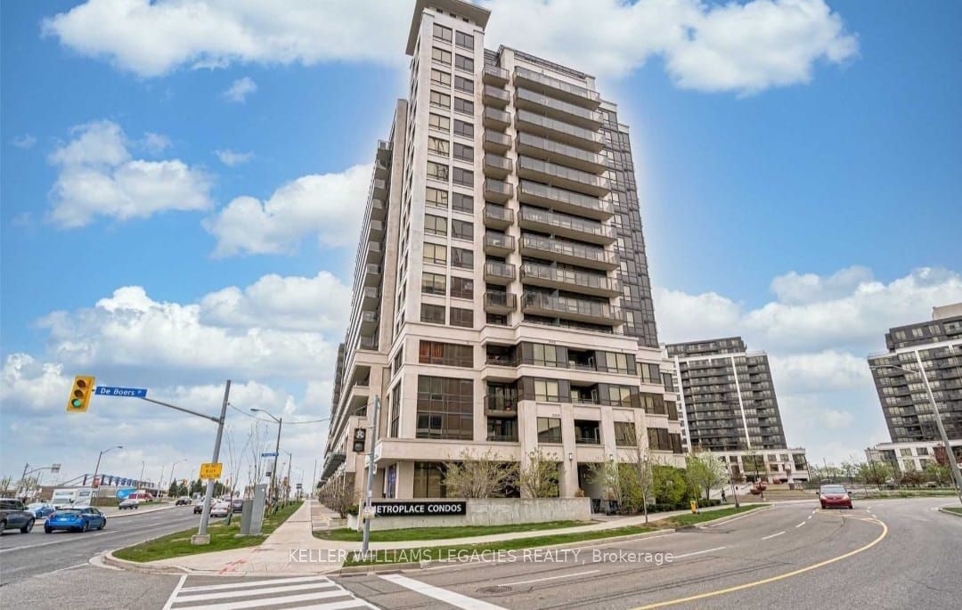 1 De Boers Dr, unit 805 for rent