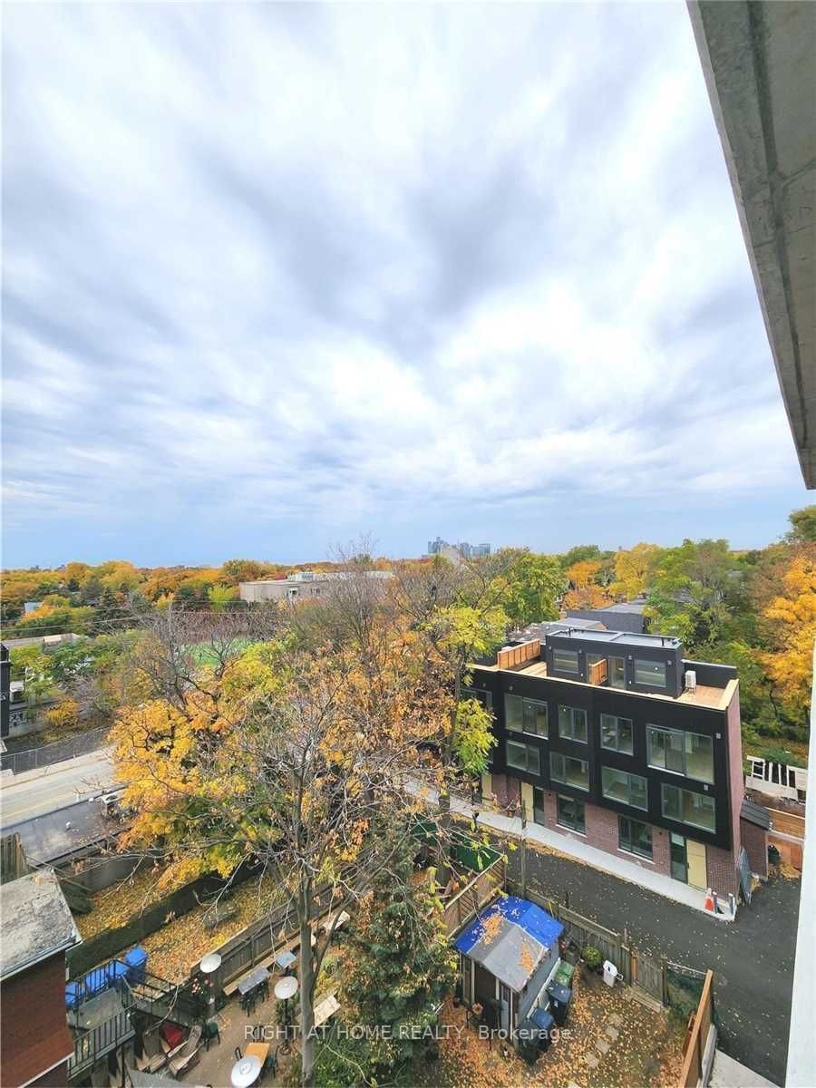 430 Roncesvalles Ave, unit 605 for rent