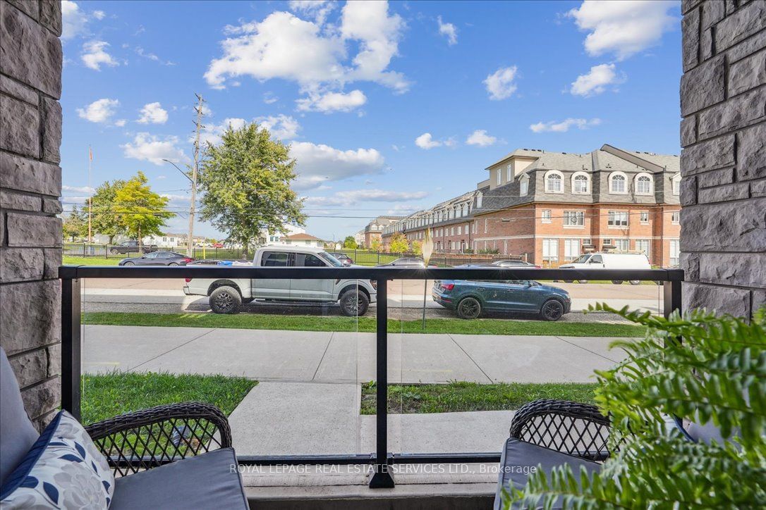 2388 Khalsa Gate, unit 105 for sale