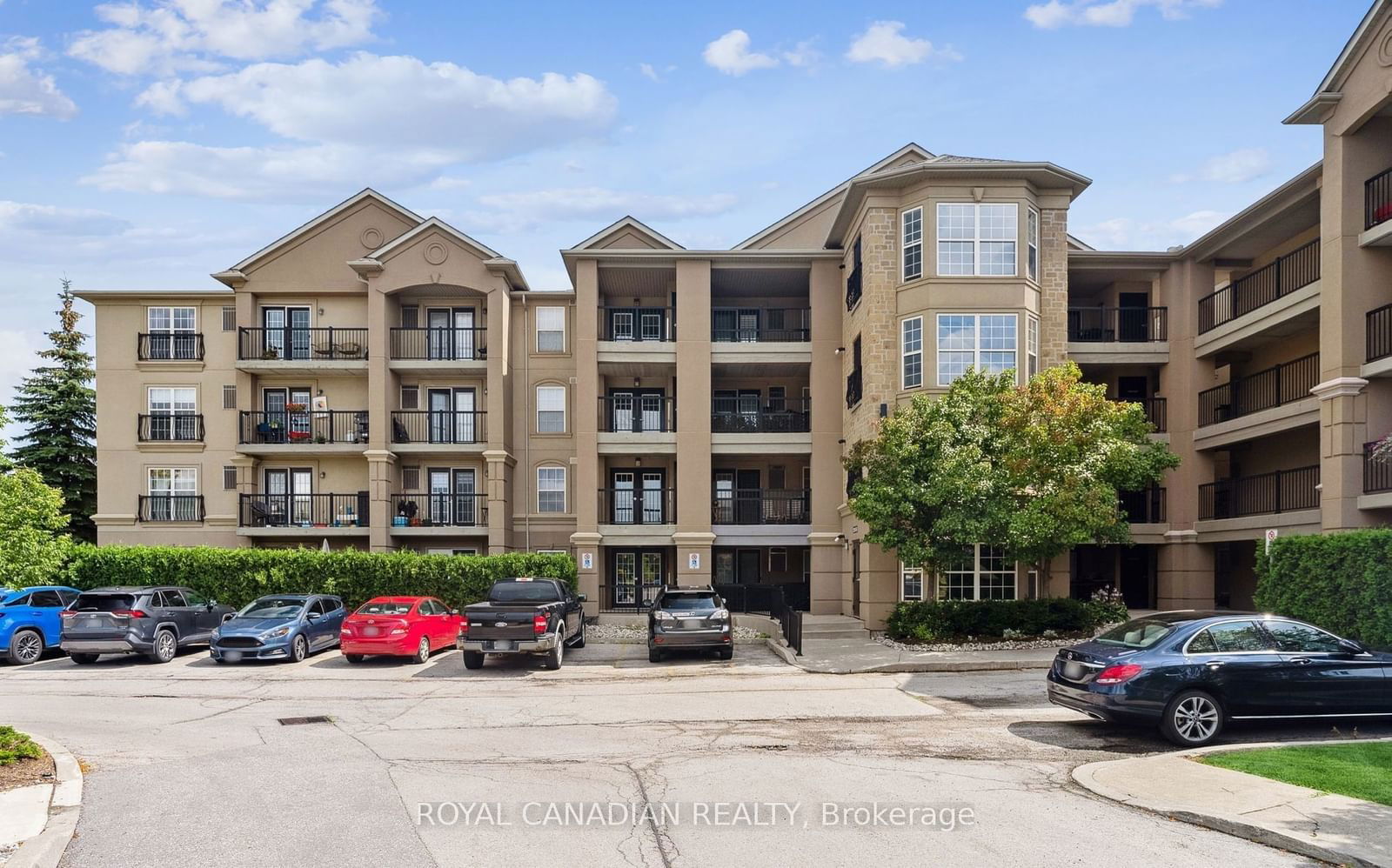 2055 Appleby Line, unit 211 for rent