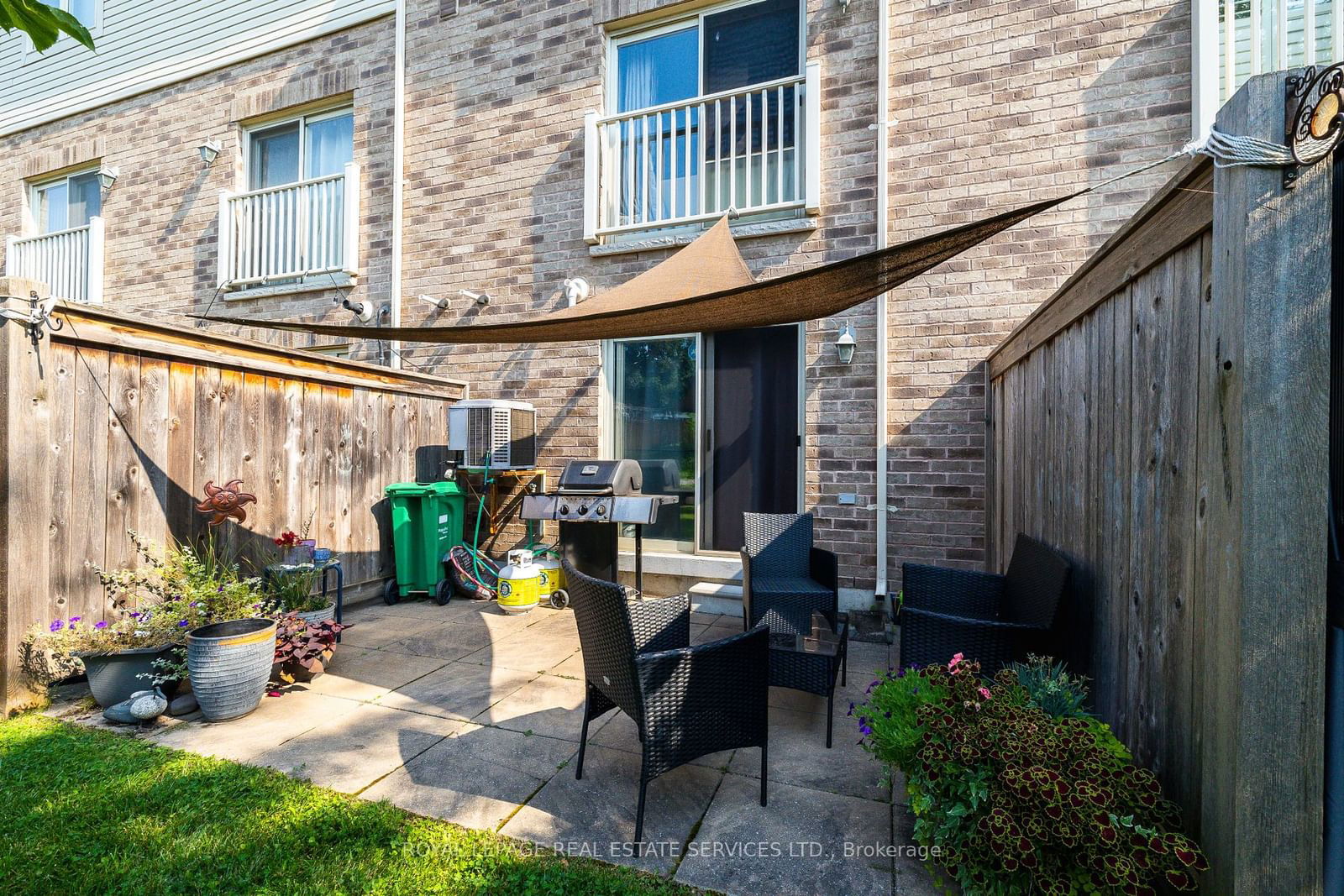 6625 Falconer Drive Townhomes, Mississauga, Toronto