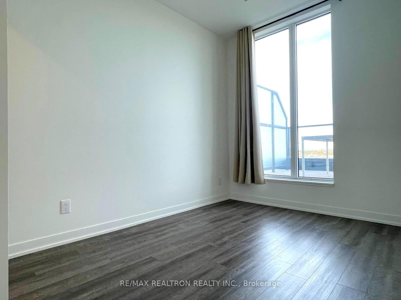 1808 St Clair Ave W, unit 604 for rent