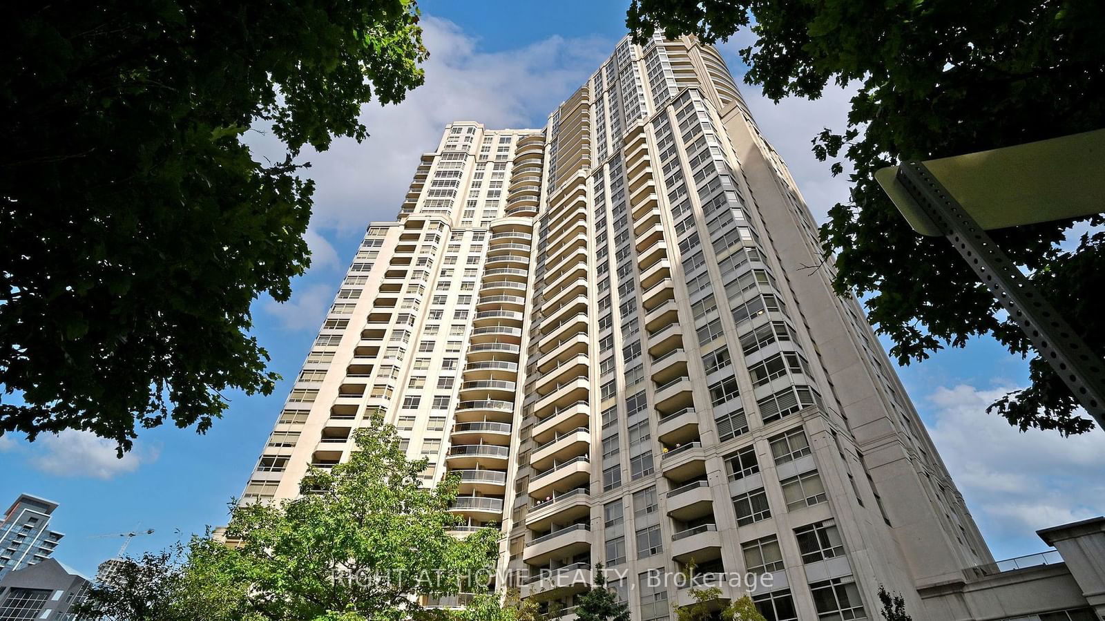 35 Kingsbridge Garden Circ, unit 2108 for sale