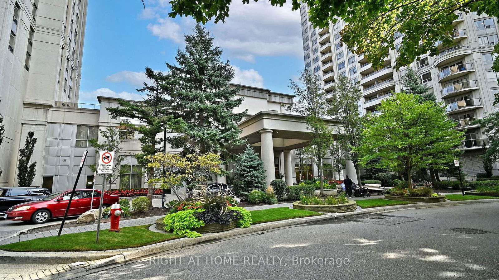 35 Kingsbridge Garden Circ, unit 2108 for sale