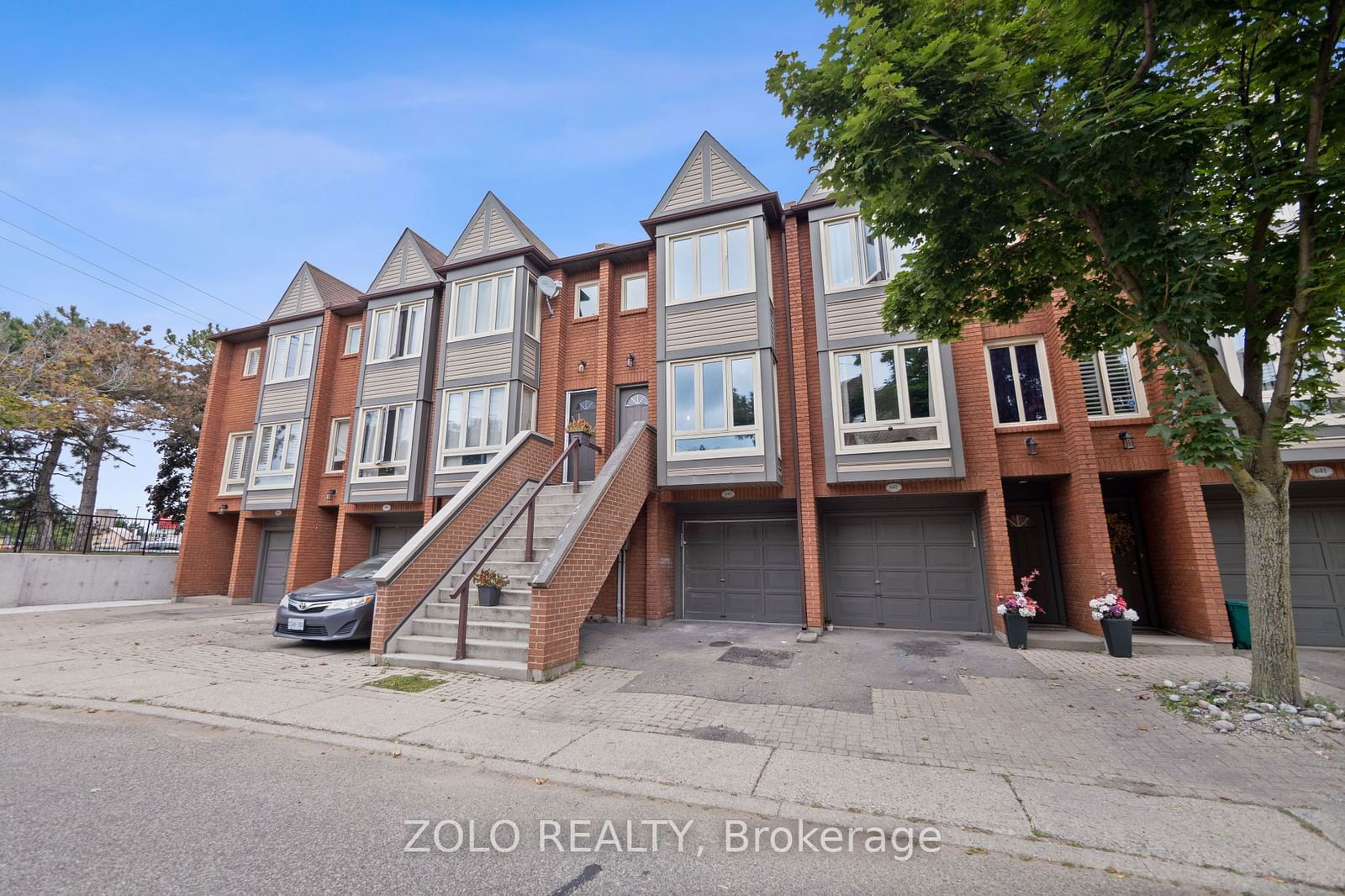 The Brownstones Townhomes, Burlington, Toronto