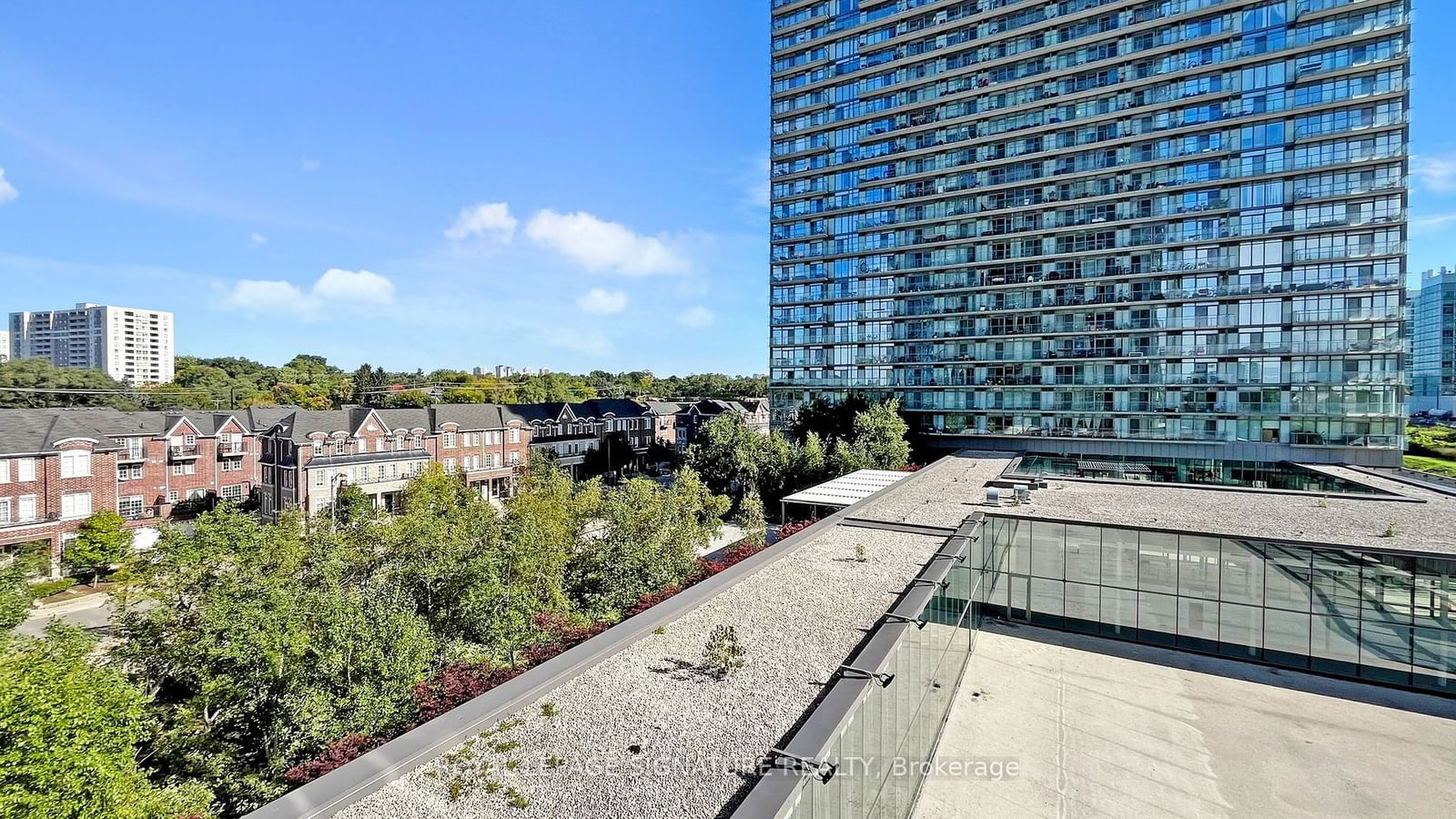 105 The Queens Way, unit 416 for sale