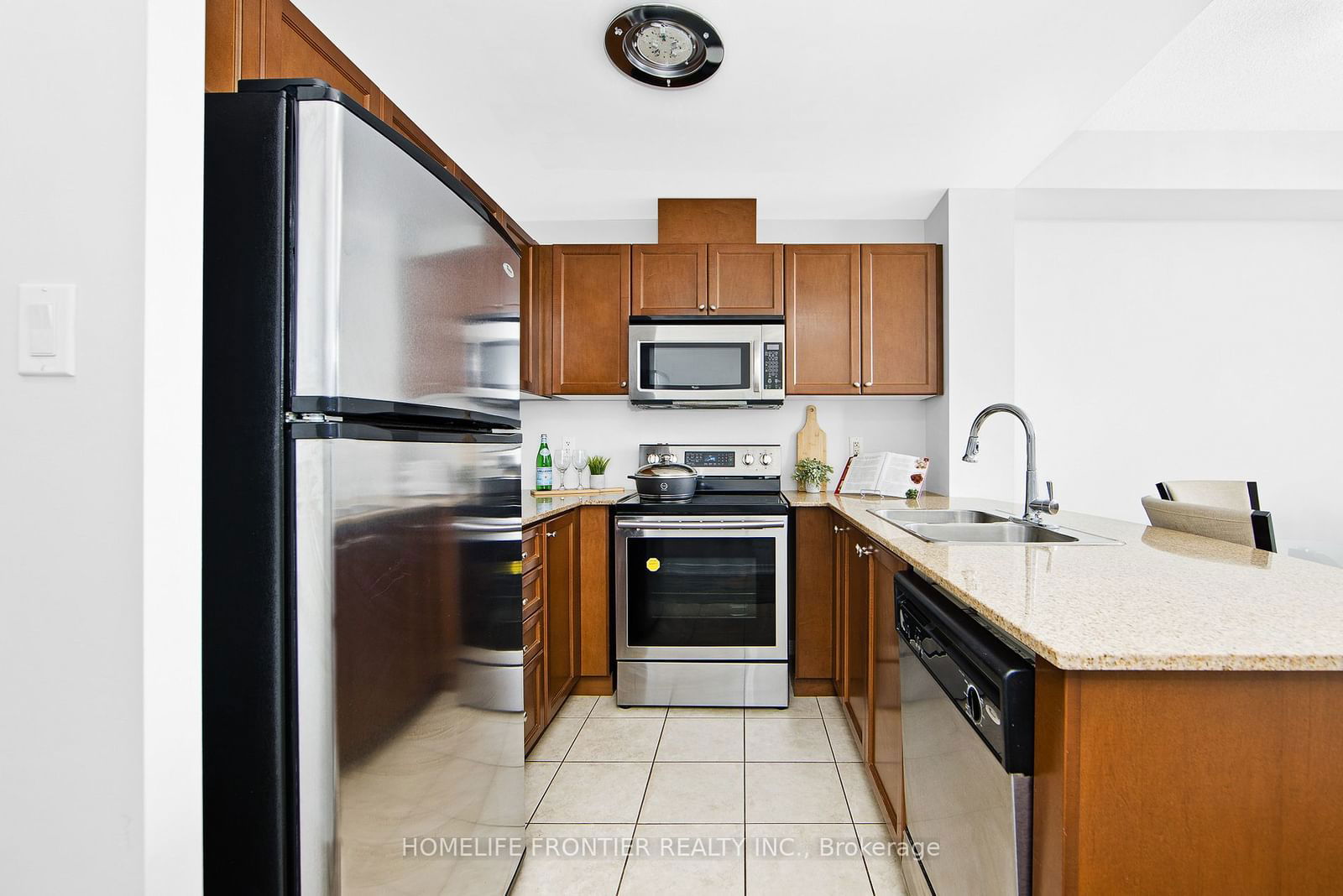 9 George St N, unit 1106 for sale