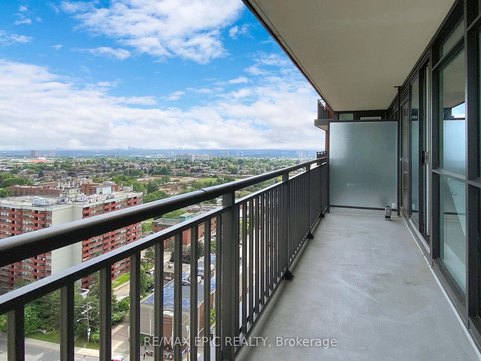 830 Lawrence Ave W, unit 2207 for sale