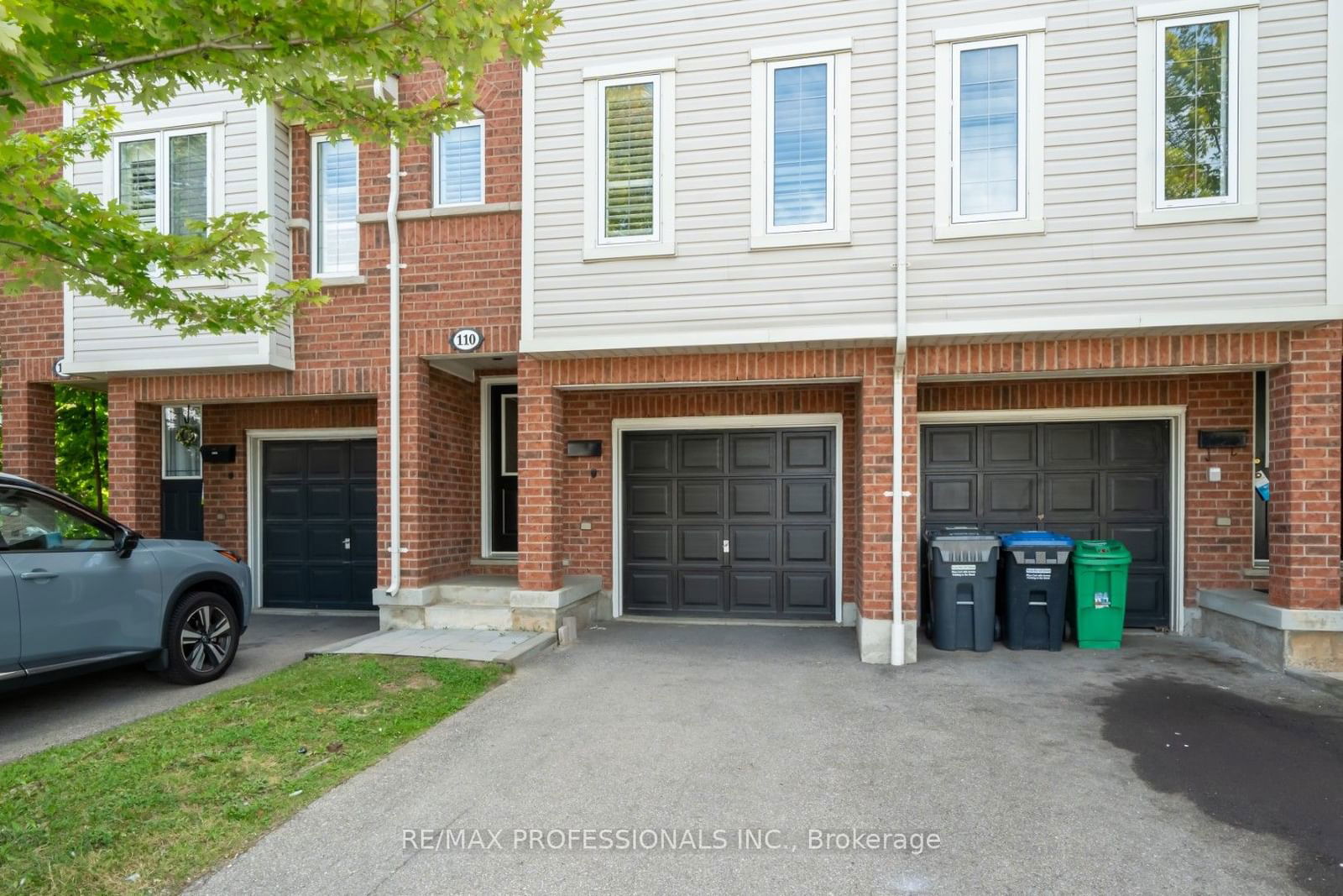 1128 Dundas St West Townhomes, Mississauga, Toronto