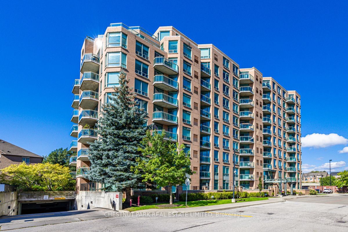 The Legend at Mystic Pointe Condos, Etobicoke, Toronto