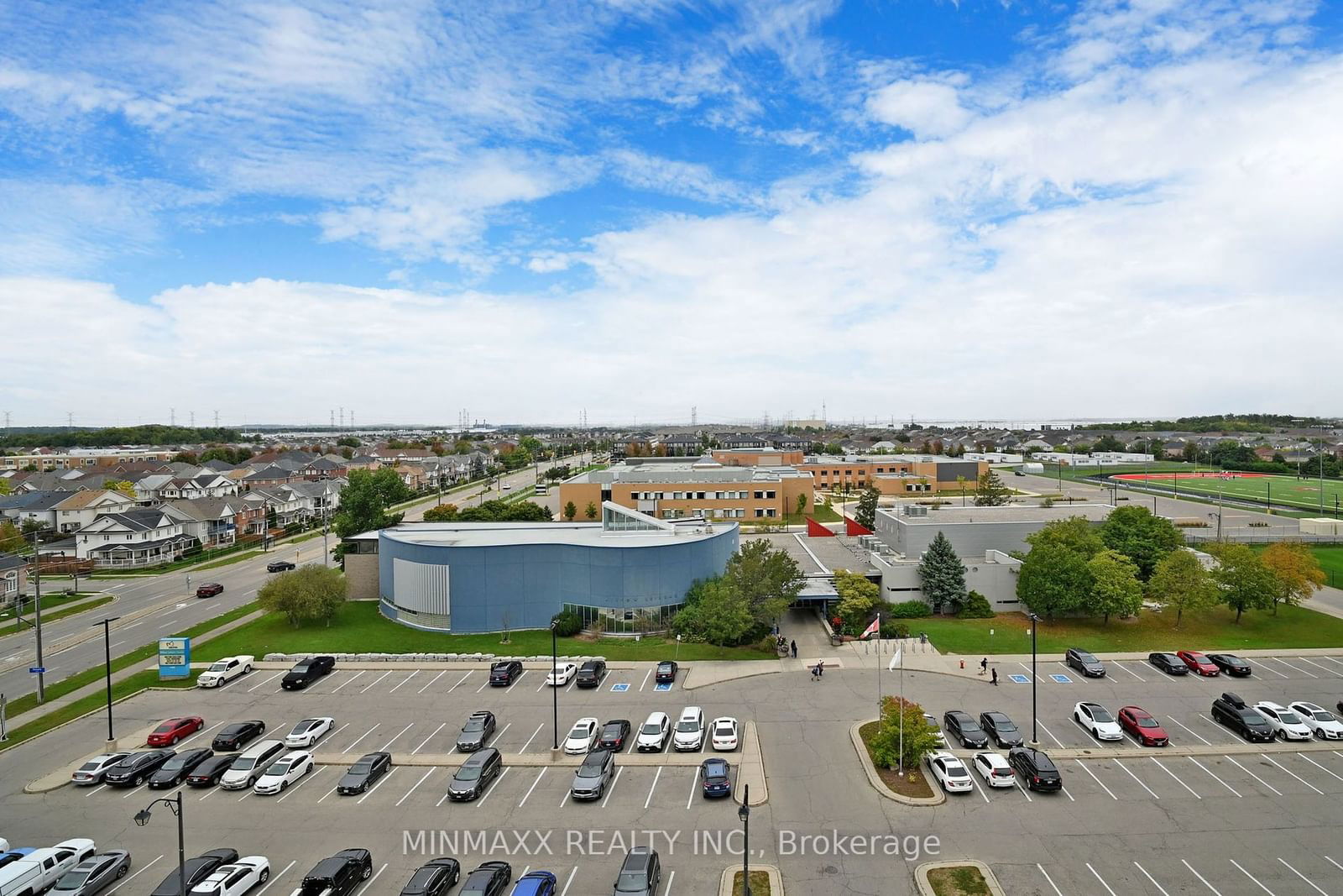 1050 Main St E, unit 812 for sale