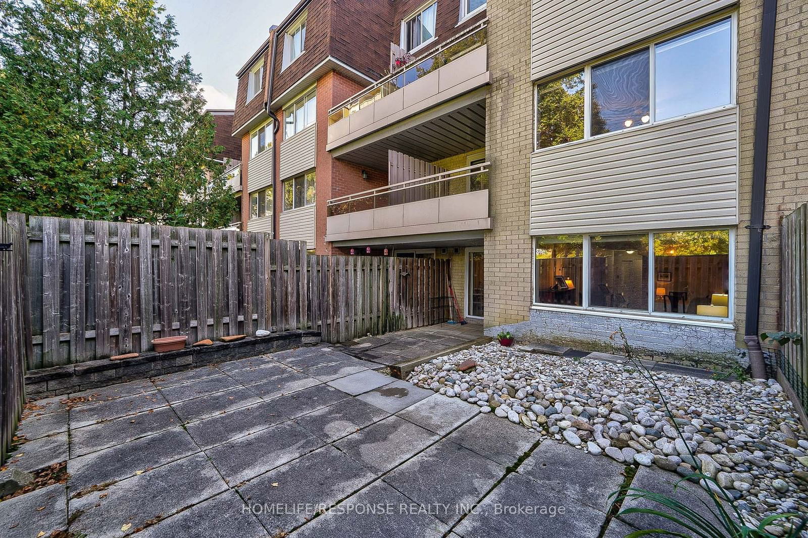 2170 Bromsgrove Road Townhomes, Mississauga, Toronto