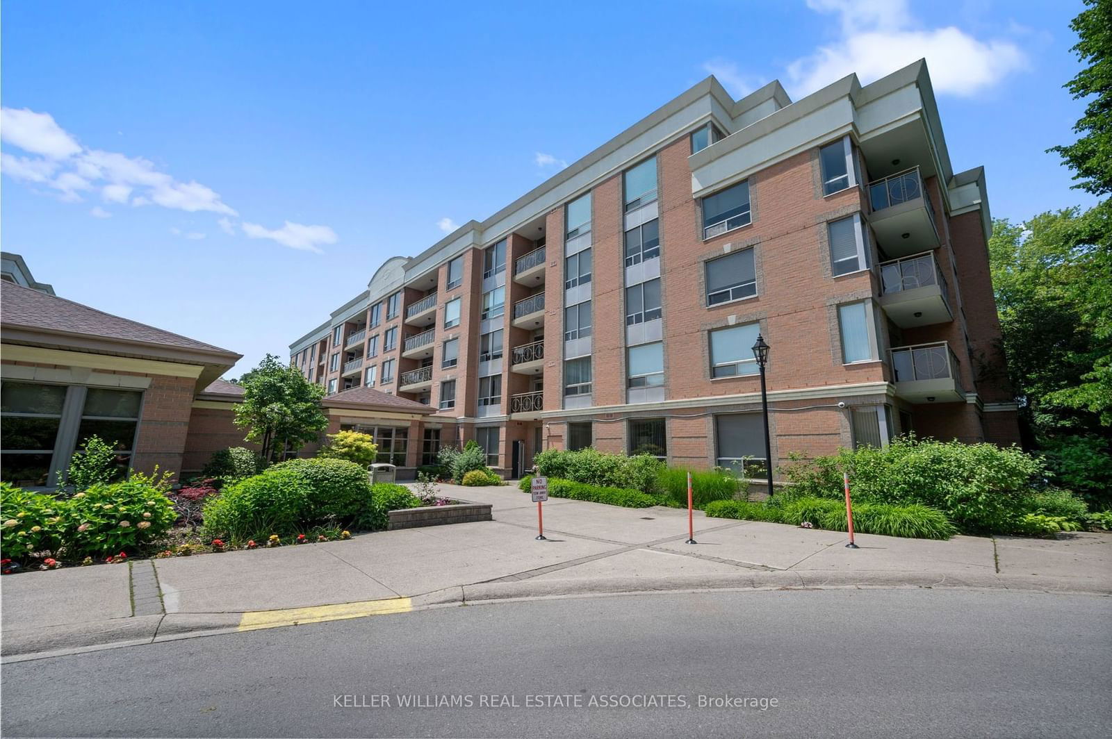 100 Burloak Dr, unit 1215 for sale