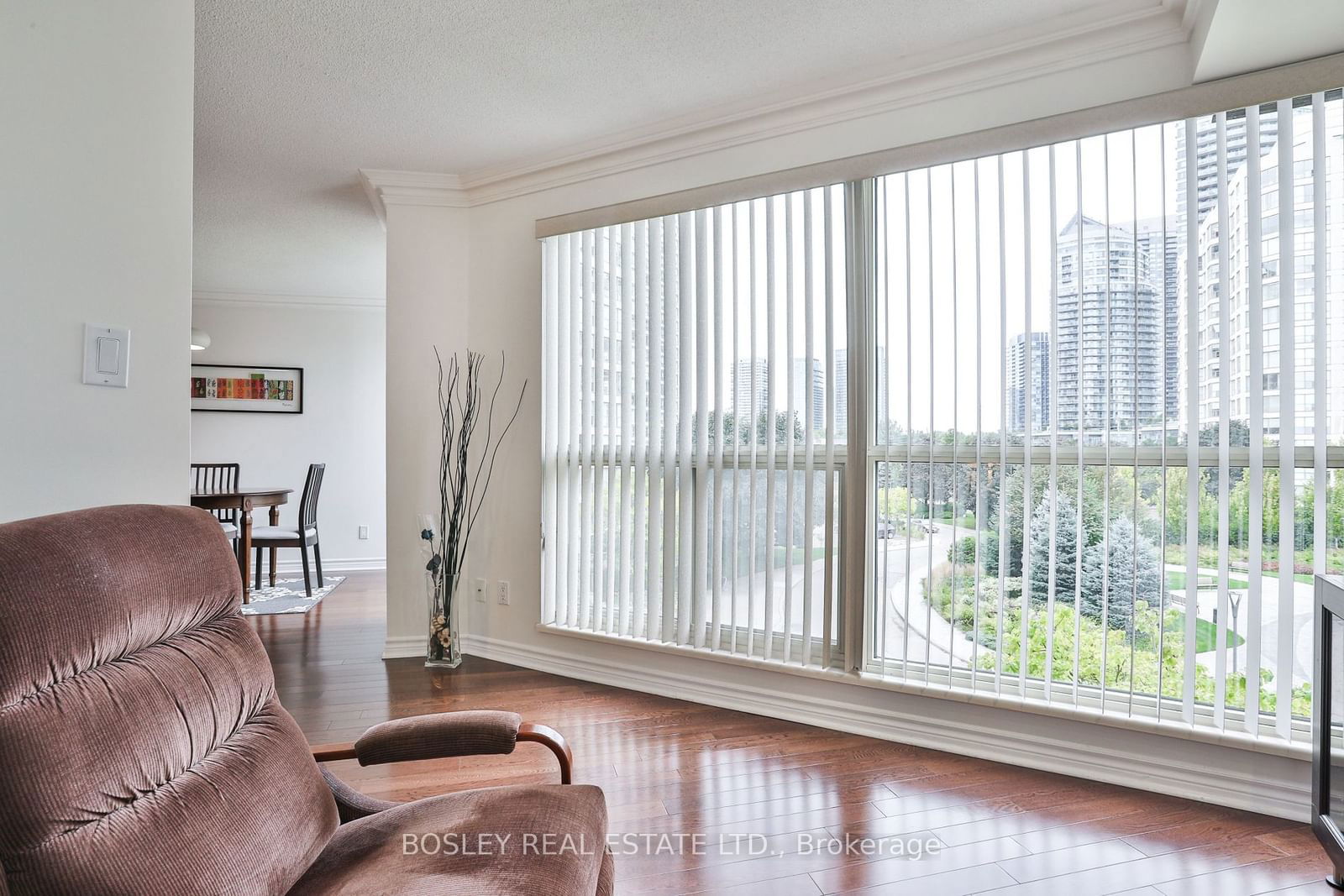 2267 Lake Shore Blvd, unit 420 for sale