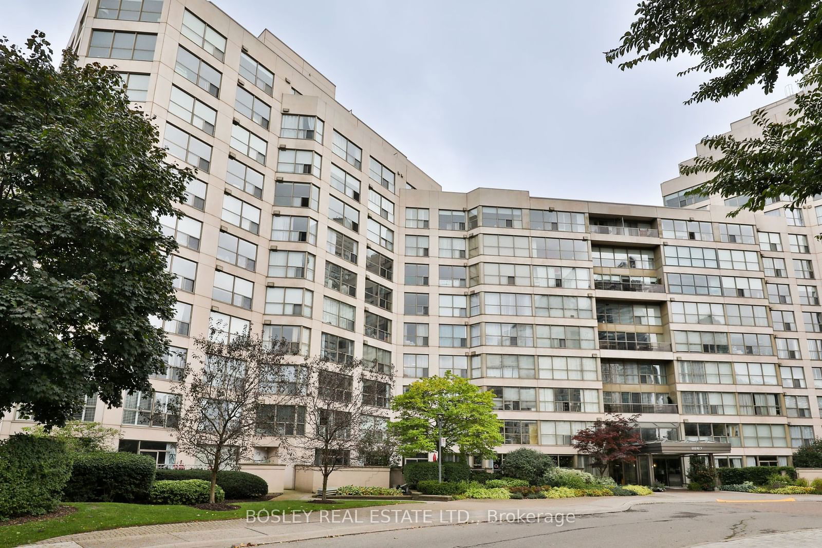 2267 Lake Shore Blvd, unit 420 for sale