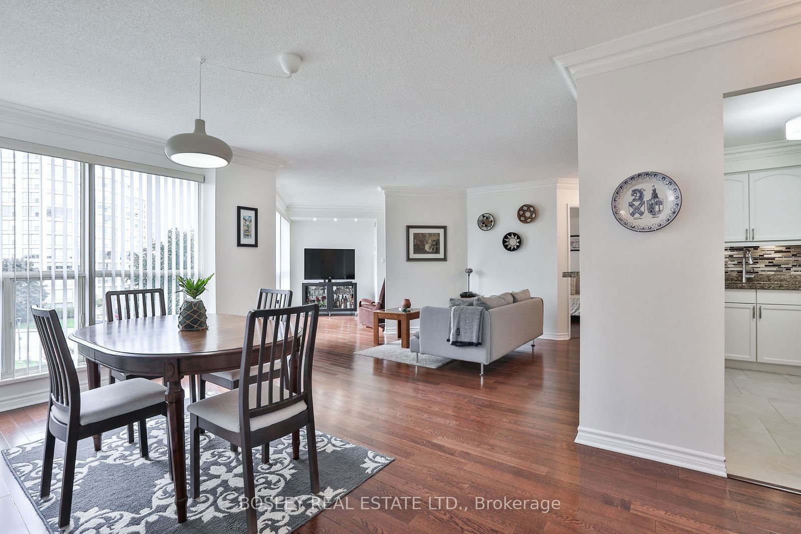 2267 Lake Shore Blvd, unit 420 for sale