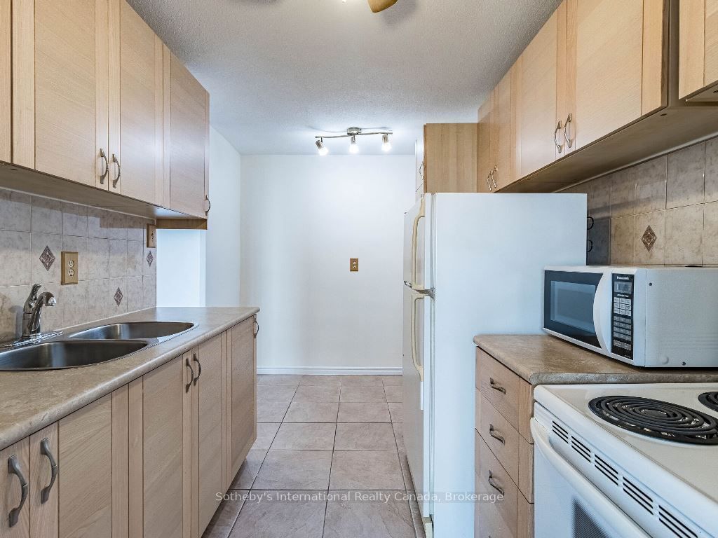 3120 Kirwin Ave, unit 1110 for sale