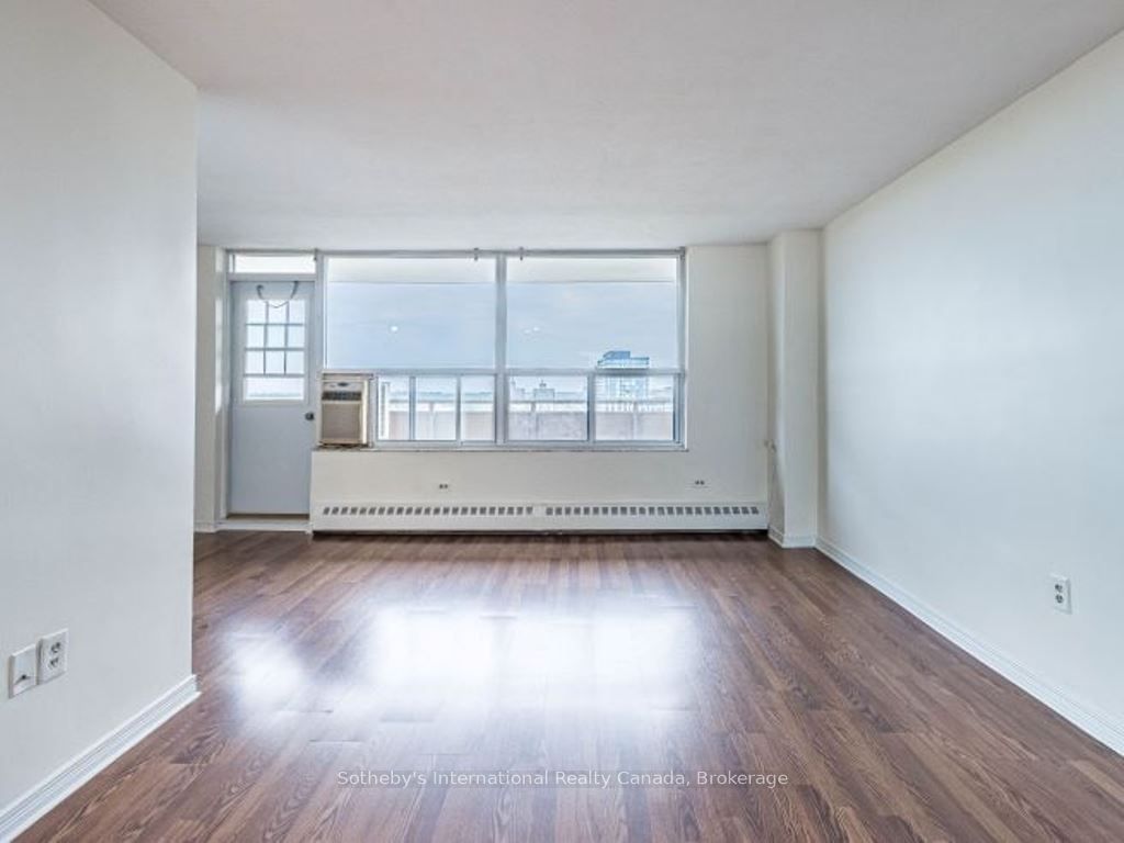 3120 Kirwin Ave, unit 1110 for sale