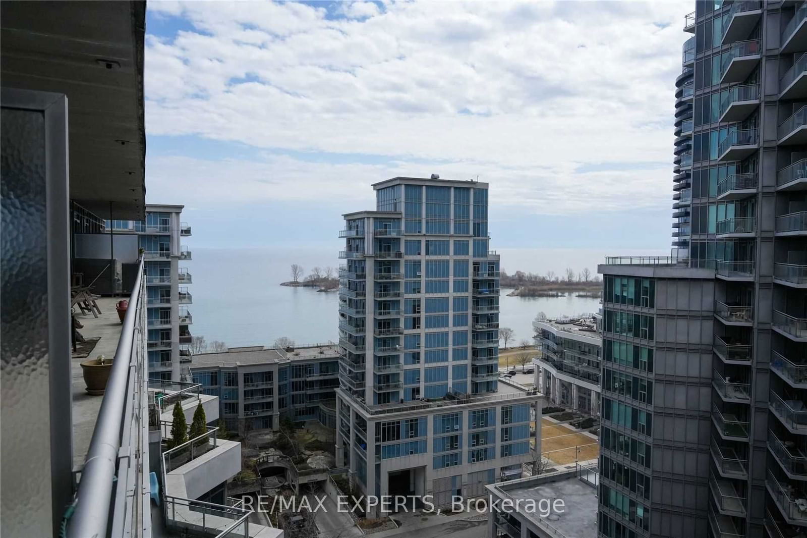 2119 Lake Shore Blvd W, unit 1501 for rent