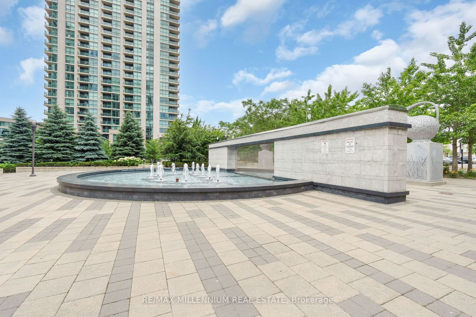 205 Sherway Gardens Rd, unit 2404 for sale