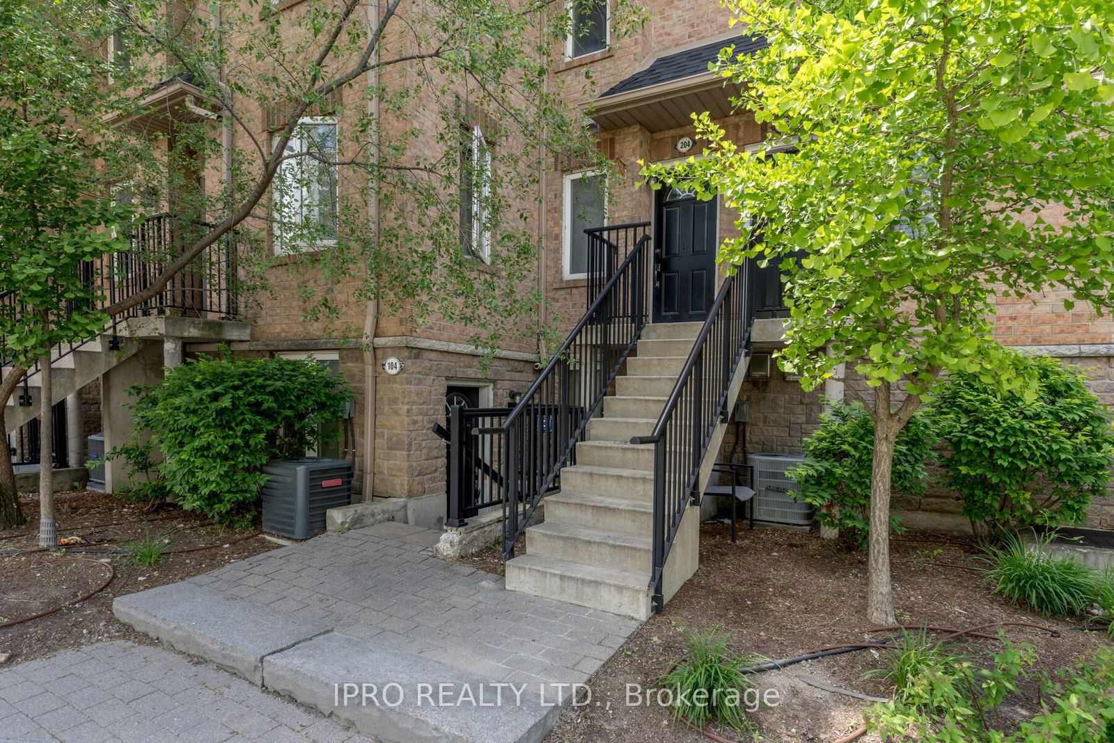 1530 Weston Road Townhomes, York Crosstown, Toronto