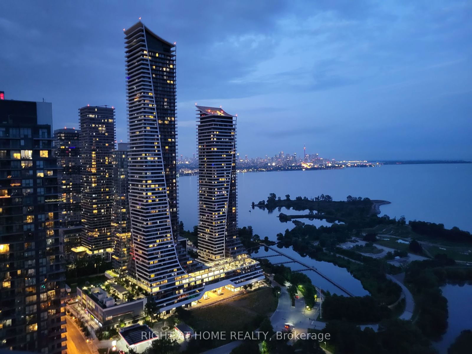 Beyond the Sea Star Tower, Etobicoke, Toronto