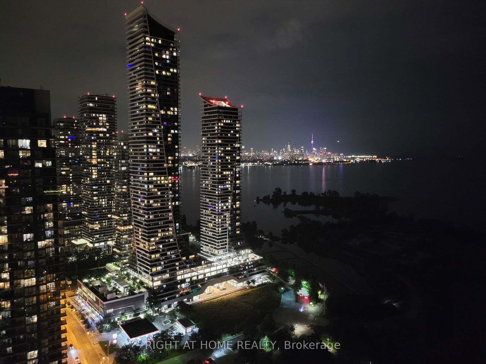 Beyond the Sea Star Tower, Etobicoke, Toronto