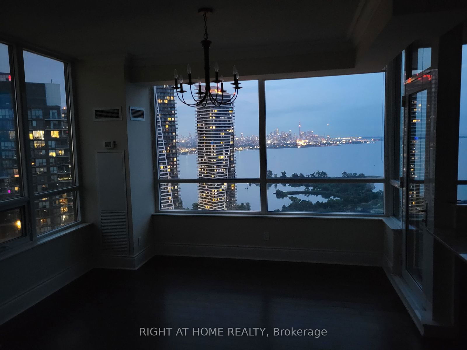 2230 Lake Shore Blvd W, unit 4304 for sale