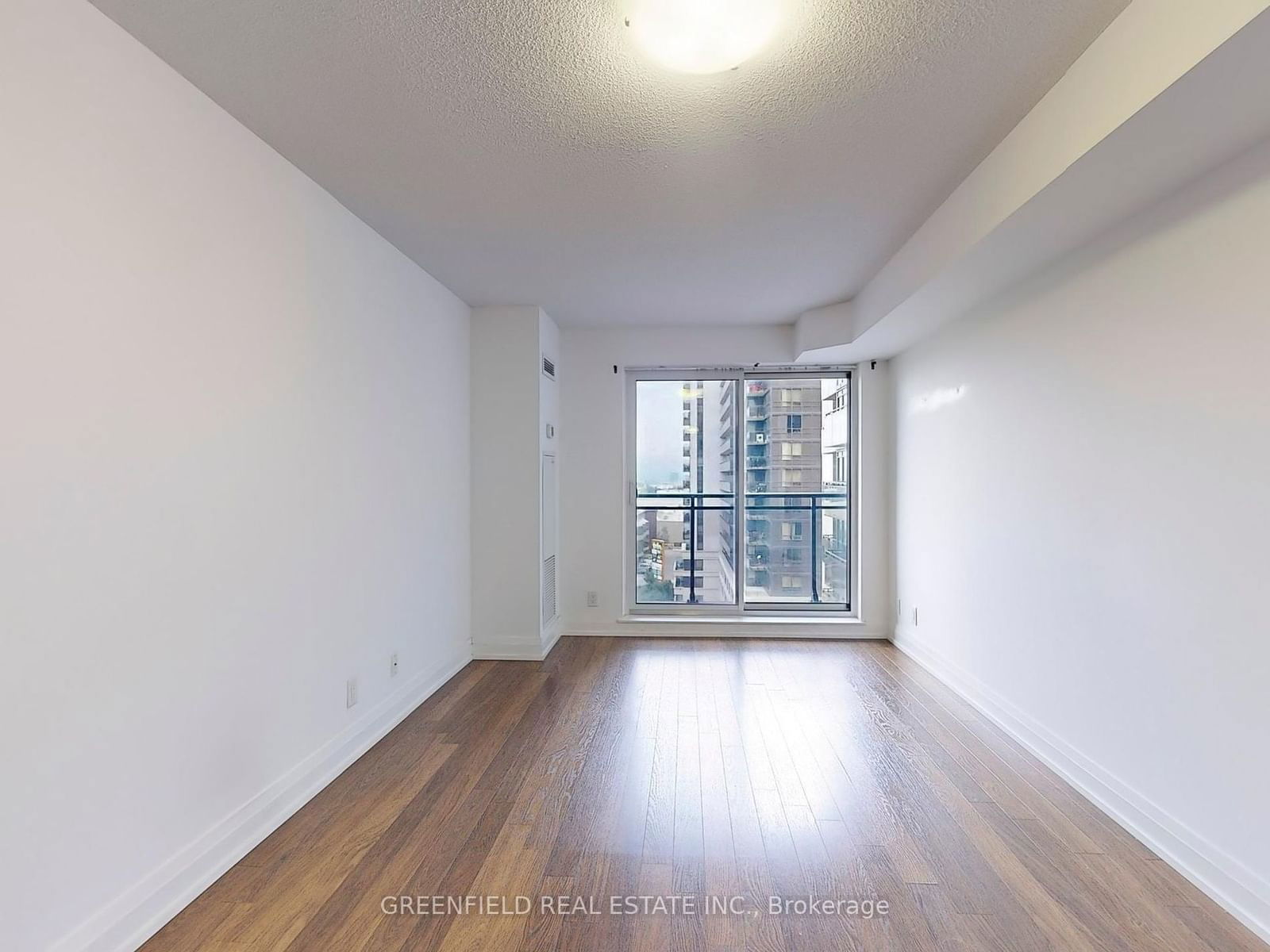 1060 Sheppard Ave W, unit 820 for rent