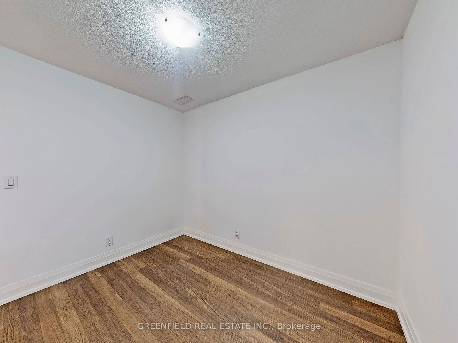 1060 Sheppard Ave W, unit 820 for rent