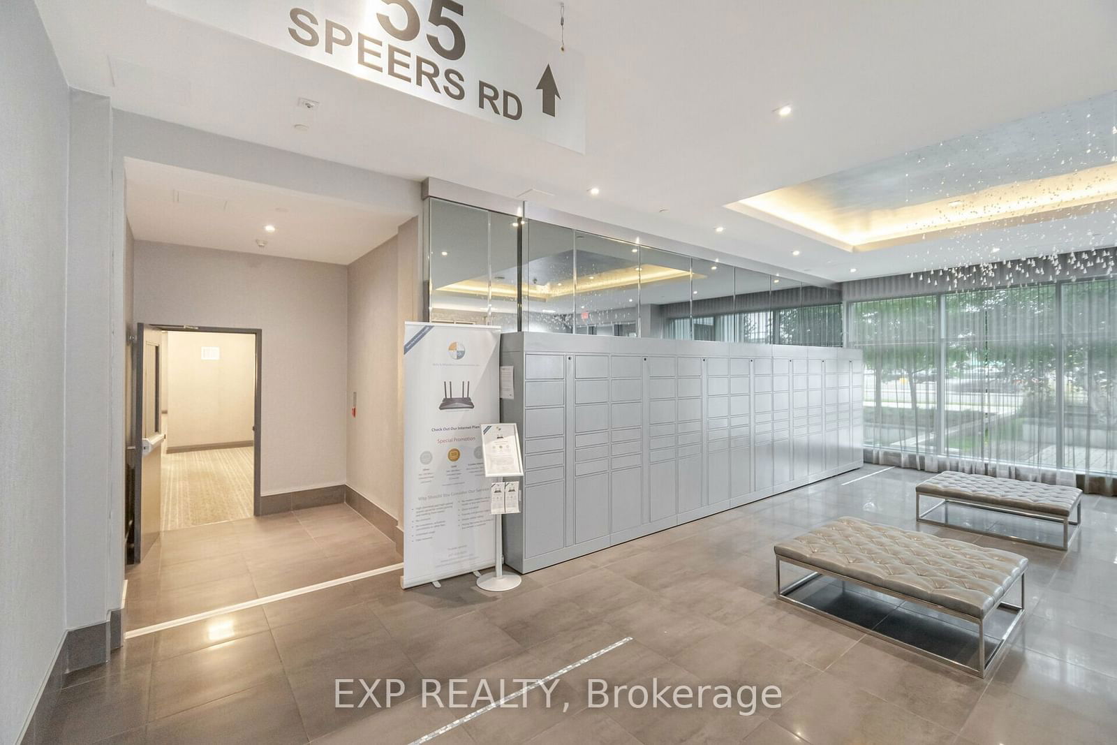 55 Speers Rd, unit 1401 for rent