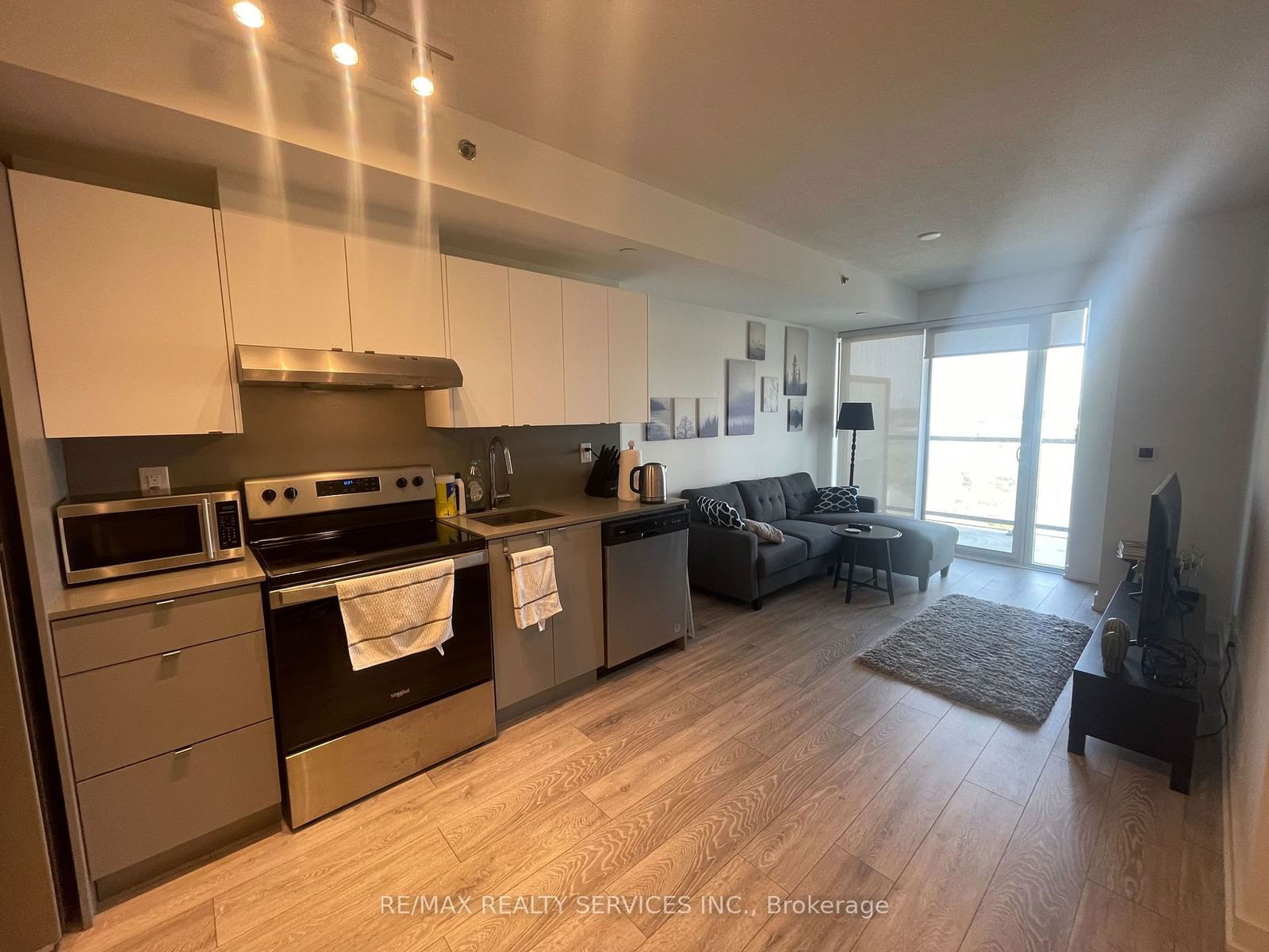 3200 Dakota Common, unit B906 for rent