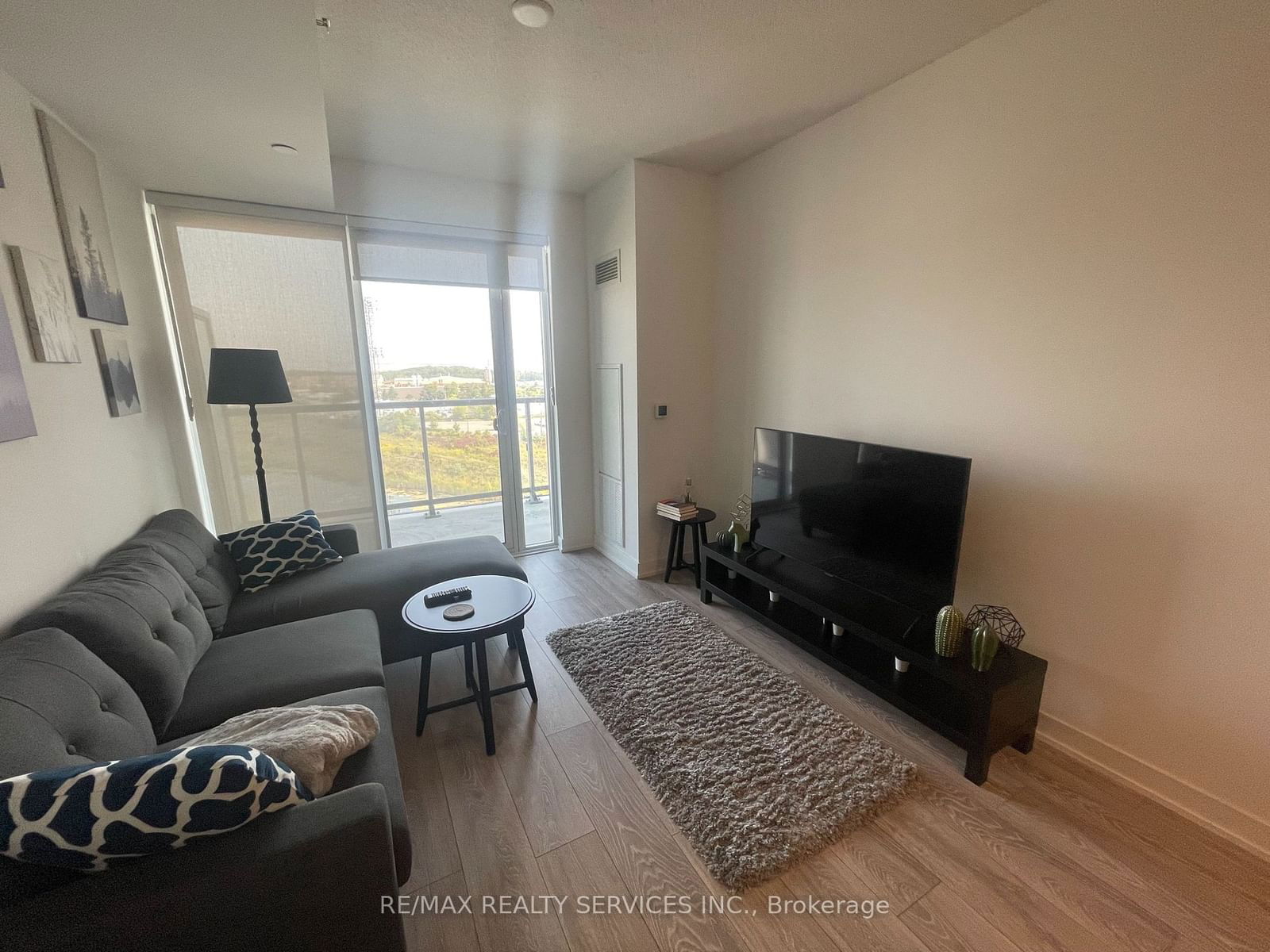 3200 Dakota Common, unit B906 for rent