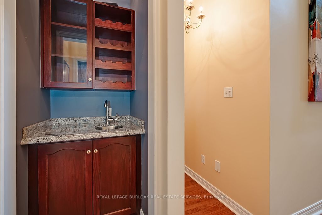 1061 North Shore Boulevard Townhomes, Burlington, Toronto