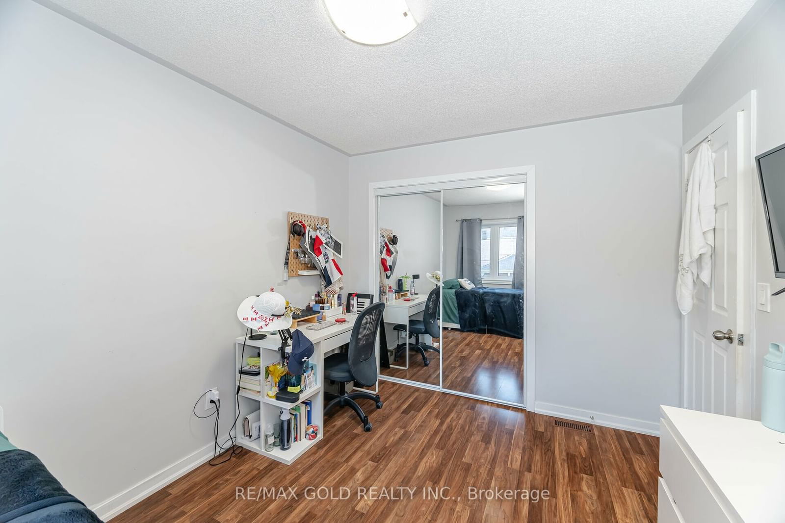 55 Barondale Dr, unit 2 for rent