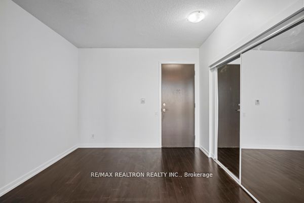 105 The Queensway Ave, unit 504 for rent