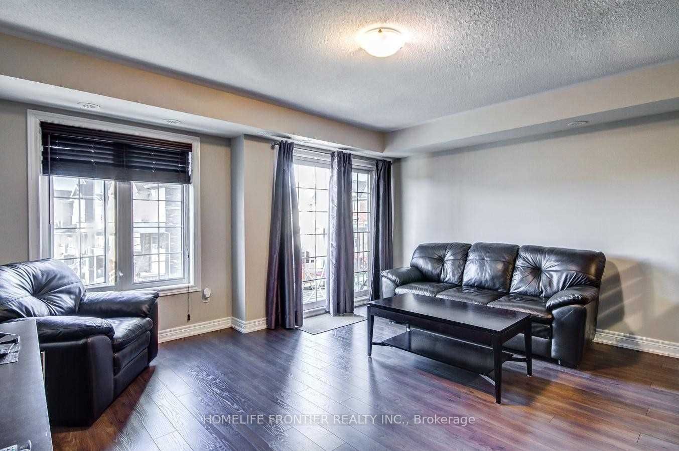 137 Isaac Devins Blvd, unit 6 for sale