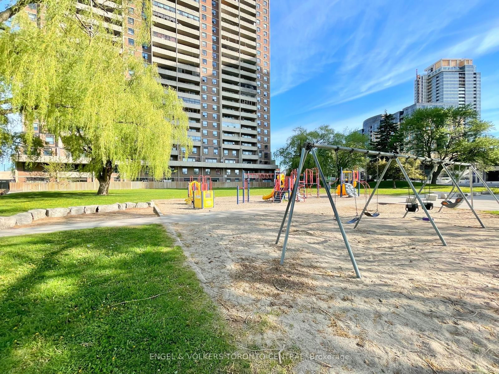 Century Gardens Condos, North York, Toronto