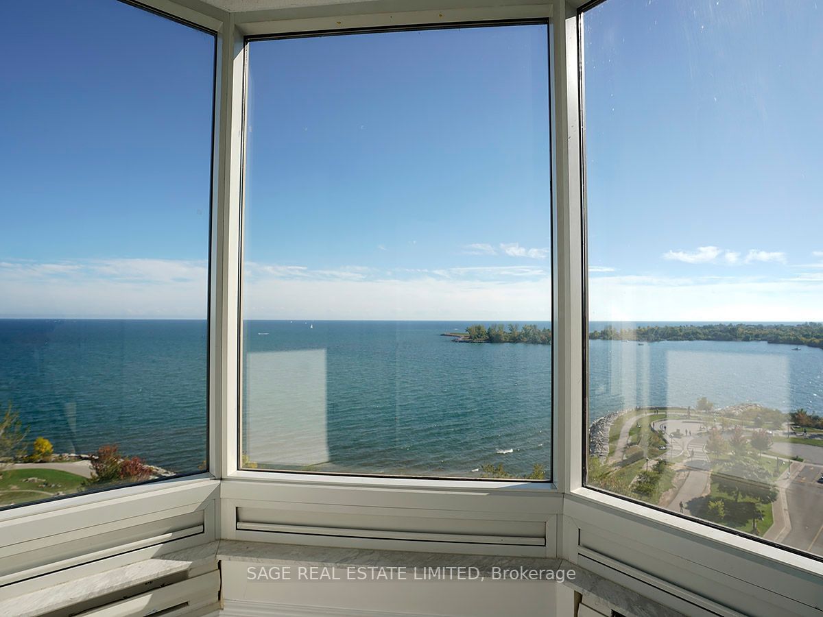 1 Palace Pier Court Crt, unit 1103 for sale