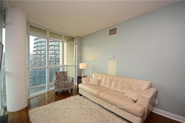 70 Absolute Ave, unit 1306 for rent